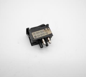 Preview: 0008205910 Schalter Innenbeleuchtung W123 W126