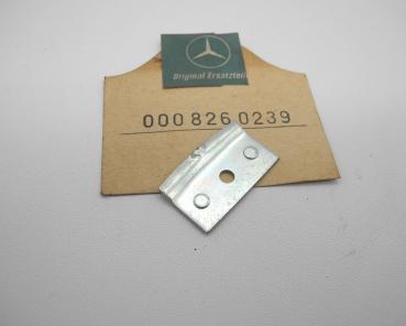 Preview: 0008260239 Lasche Deckelring Scheinwerfer W110