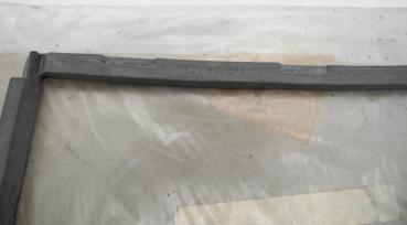 Preview: 0008268080 Right headlight seal W107