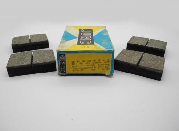 Preview: 0014200620 Satz Bremsklötze hinten W123