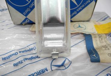 Preview: 00182006014 Rear cabin light