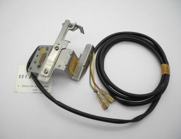 Preview: 0018204210 Schalter Diebstahl-Warnanlage W126