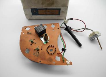 Preview: 0035400747 Instrument cluster W107 SL SLC W116