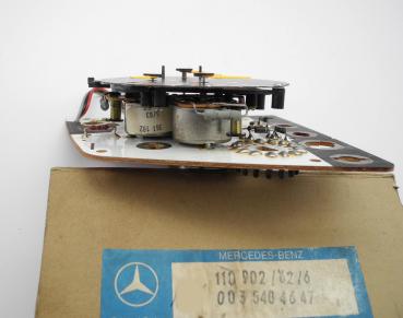 Preview: 0035404647 Kombiinstrument W123 ab 9/82