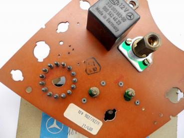 Preview: 0035404647 Kombiinstrument W123 ab 9/82