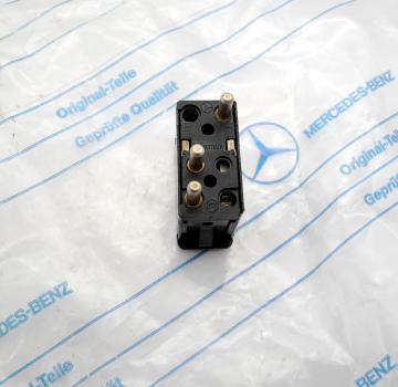 Preview: 0038200810 Combination switch for reading light and overhead light W201