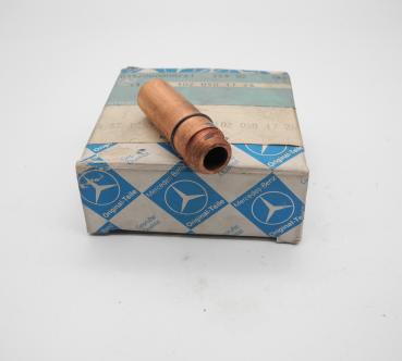 1020501724 Valve guide inlet valve M102
