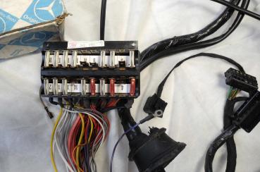 Preview: 1075400706 Hauptleitungssatz W107 R107 280SL