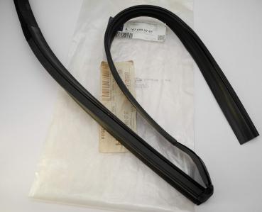 Preview: 1076900797 Pad on the left side of the A-pillar R107
