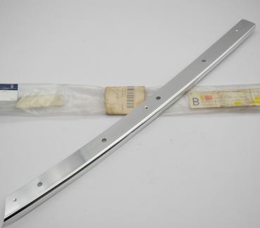 Preview: 1076981080 Trim strip A-pillar C107