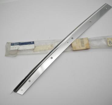 Preview: 1076981080 Trim strip A-pillar C107