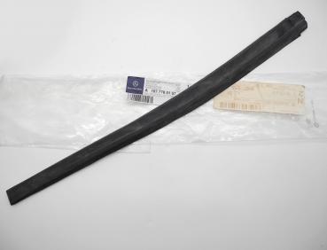 1077780197 Verdeckdichtung links W107 R107 SL