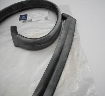 Preview: 1077790022 Verdeckdichtung vorne quer R107 SL
