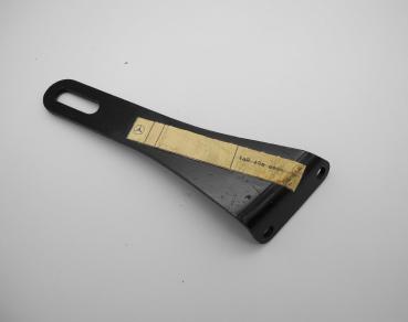 Preview: 1084900040 Halter Auspuff W110 W111 Heckflosse