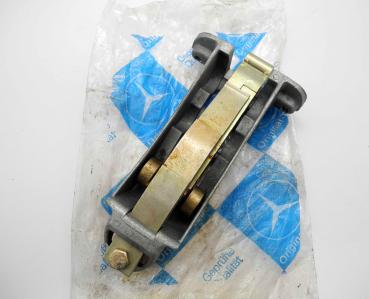 Preview: 1087200016 Türfangband vorne W108 W109 /8