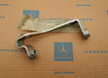 Preview: 1104600435 Halter Servopumpe W114 W115