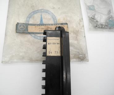 Preview: 1105400050 Sicherungskasten W108 W110