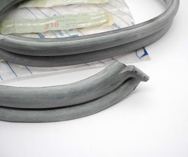 Preview: 1137951222 Seal for hard- and softtop Pagoda