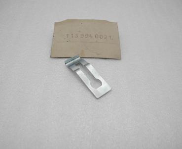 Preview: 1139940021 Sicherungsblech Wischerdüse Scheibenwaschanlage