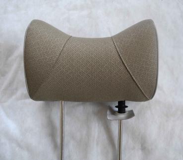 Preview: 1159704150 Kopfstütze Hasenohr W114 W115 2. Serie