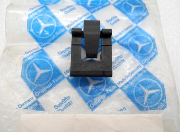 1236980214  Fastening clip top trim panel C-pillar