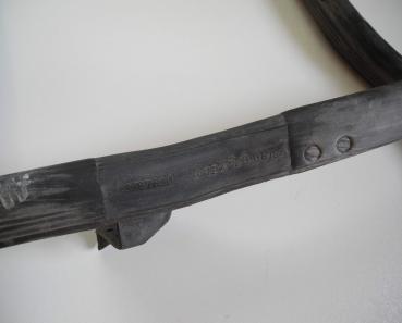 1247200878 Front right door seal