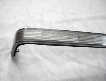 1408203964 Light strip on the left rear lamps W140