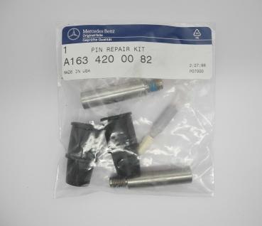 1634200082 Front brake pin repair kit W163
