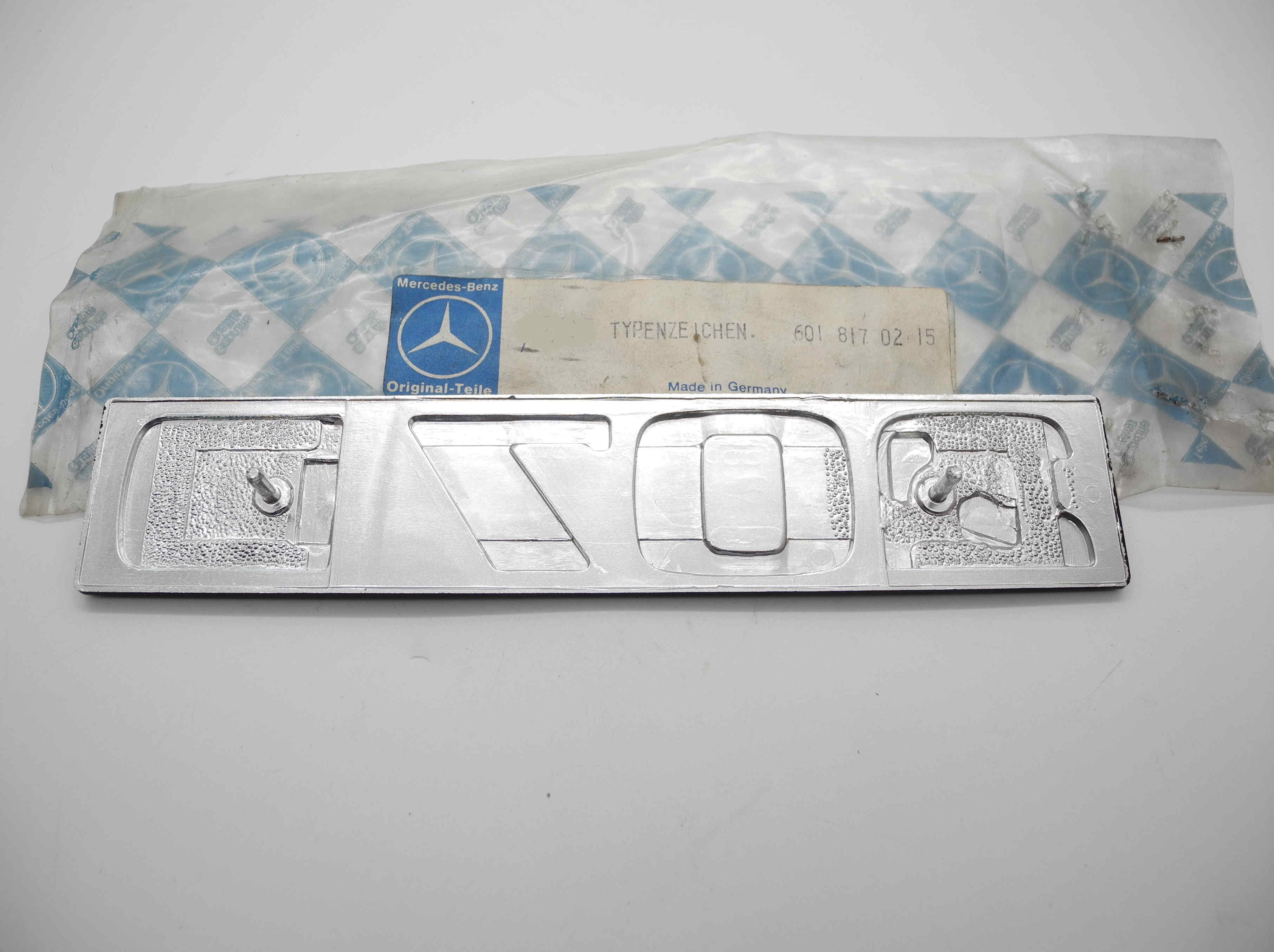 MB-Neuteile -6018170215-typenschild-w601-207d-mercedes-benz-bremer