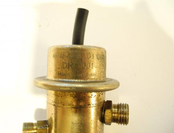 0000780392 Fuel pressure regulator