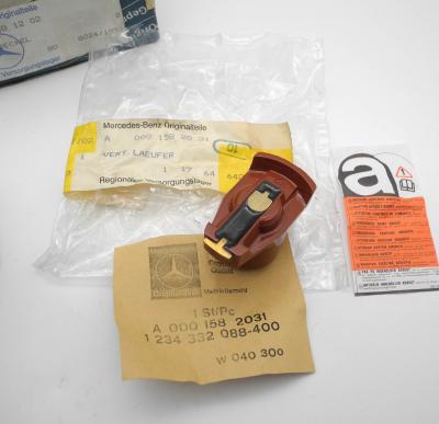 0001581202 0001582031 Verteilerkappe mit Läufer Unimog 404