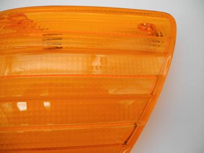 0008200066 Front left turn signal lens Bosch W107