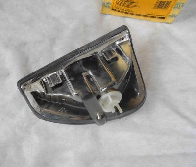 0008200421 Blinkleuchte vorne links Hella W123