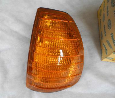 0008200421 Blinkleuchte vorne links Hella W123