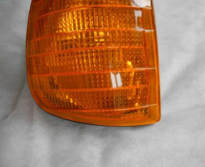 0008200521 Blinkleuchte vorne rechts Hella