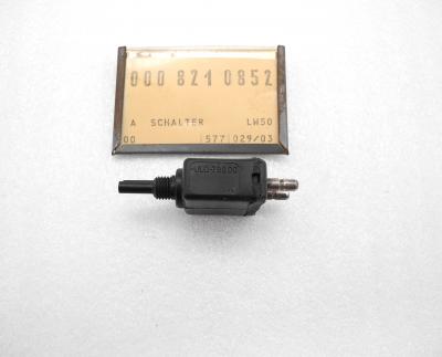 0008210852 Kontakschalter Handschuhfach