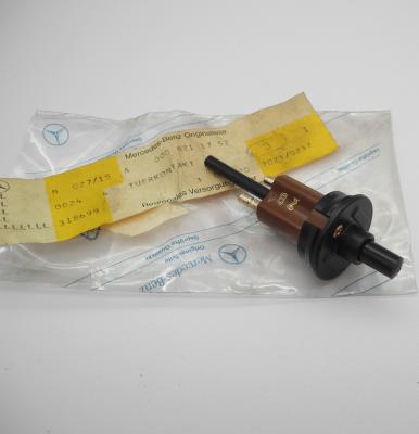 0008211752 Door contact switch