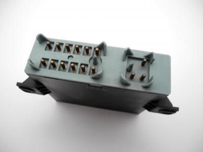 0008220703 Temperature control module R107 W126