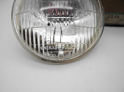 0008260199 Sealed-beam headlight insert USA