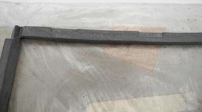 0008268080 Right headlight seal W107