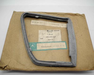 0008269080 Dichtung Blinker links W116