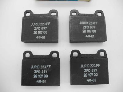 0014200620 Satz Bremsklötze hinten W123