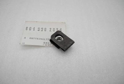 0019902891 Mutterhalter Fahrersitze M8