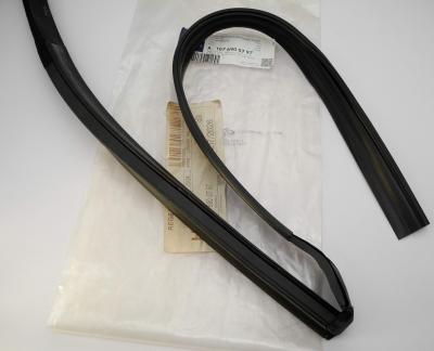 1076900797 Pad on the left side of the A-pillar R107