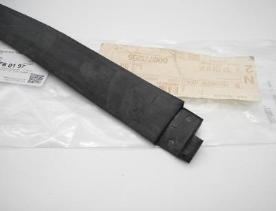 1077780197 Verdeckdichtung links W107 R107 SL