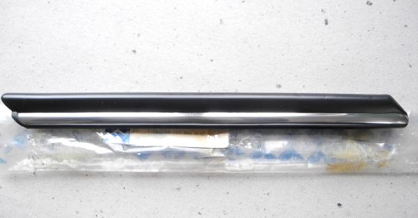 1078800182 trim bar moulding left front fender