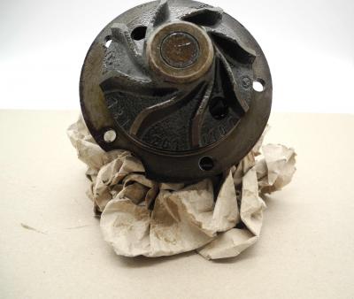 1102001720 Water pump M110 M114 M115 M123 M130 M180 OM615 OM616 OM617
