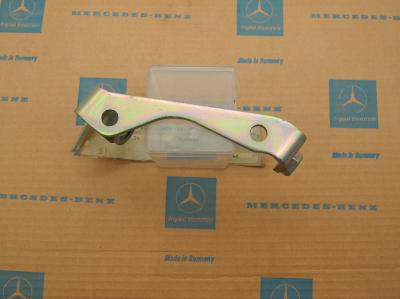 1104600435 Halter Servopumpe W114 W115