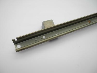 1107300515 Fensterführung linke Fondtür Heckflosse