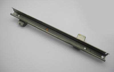 1107300615 Fensterführung re. Fondtür Heckflosse